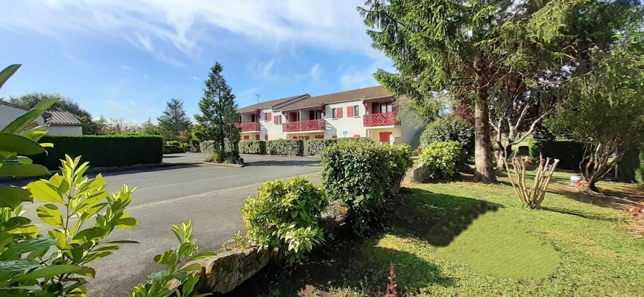 Residence Hoteliere Helios Jonzac Exterior photo