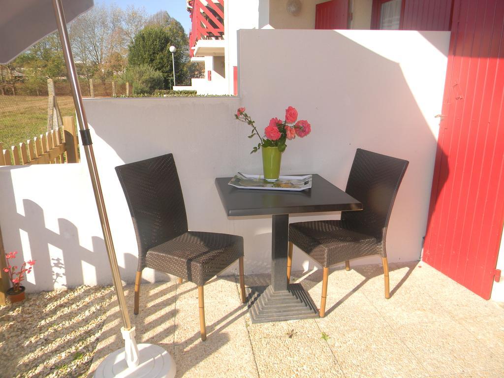 Residence Hoteliere Helios Jonzac Exterior photo
