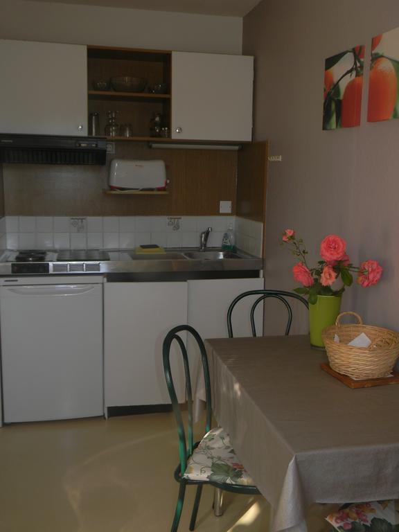 Residence Hoteliere Helios Jonzac Exterior photo