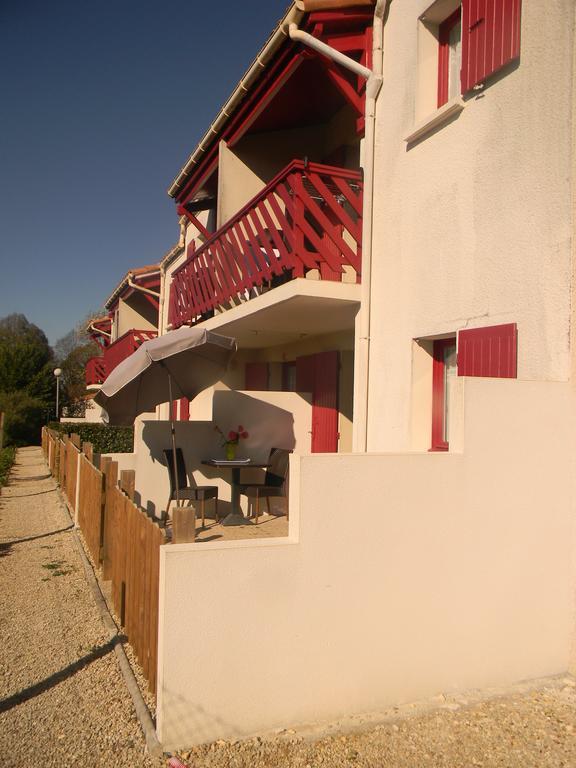 Residence Hoteliere Helios Jonzac Exterior photo