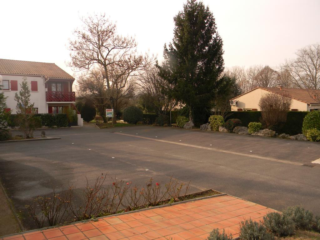 Residence Hoteliere Helios Jonzac Exterior photo